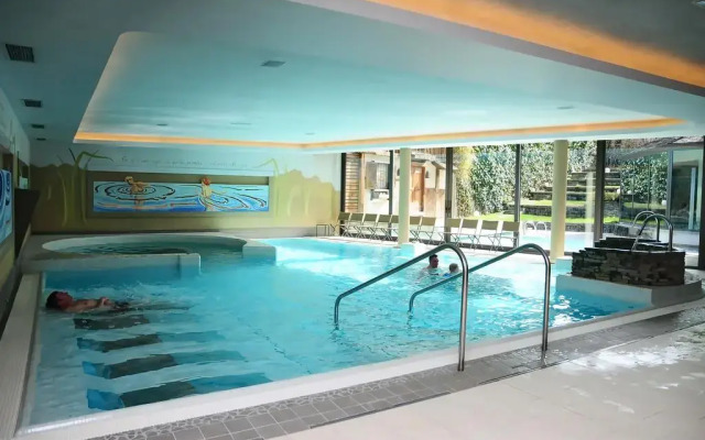 AlpHoliday Dolomiti Wellness