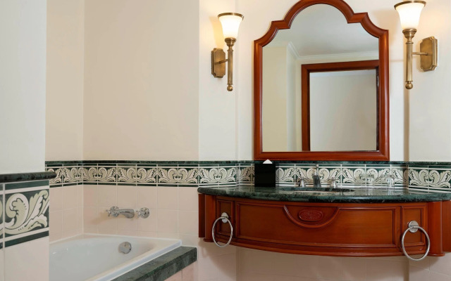 Sheraton Hanoi Hotel