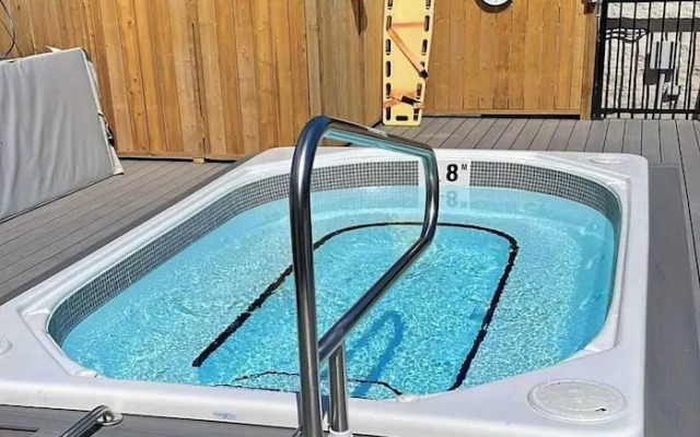 Cozy Studio Loft with 2 Bath