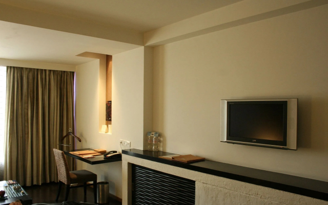 Mosaic Original, Noida