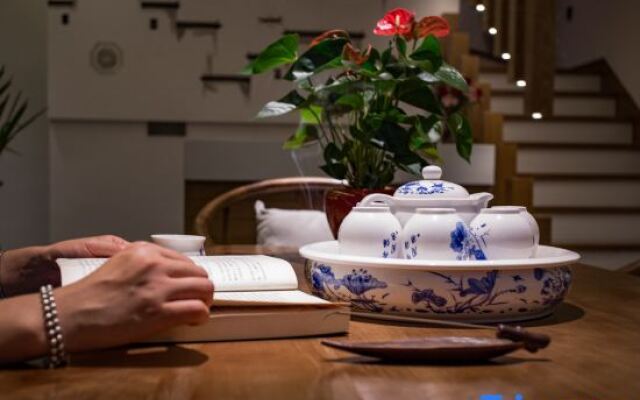 Yixiu Mountain Inn