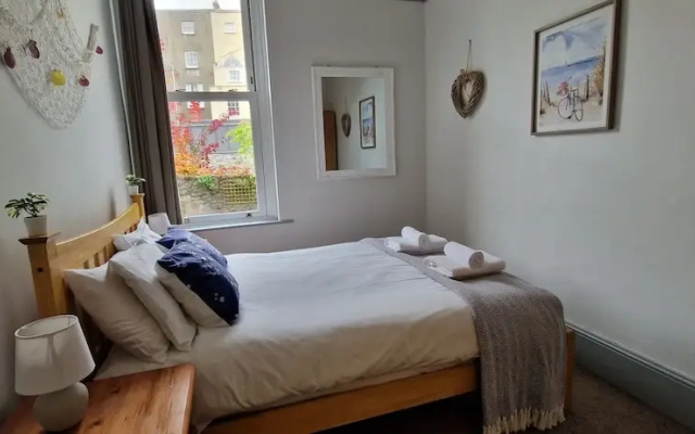 Lovely Victorian Apartment in Clifton Village