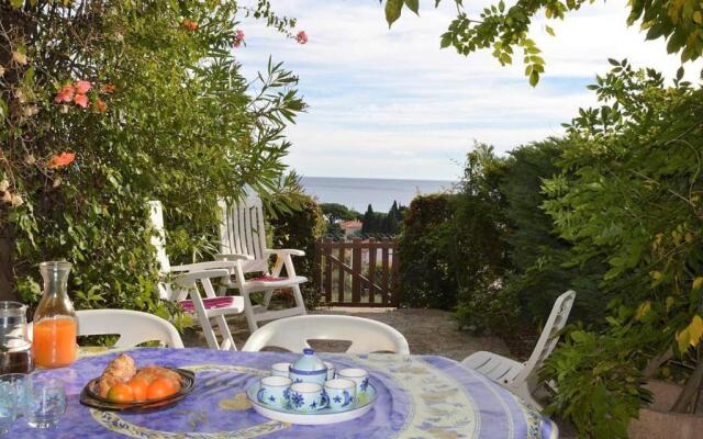 Appartement Le Lavandou, 1 pièce, 4 personnes - FR-1-251-50