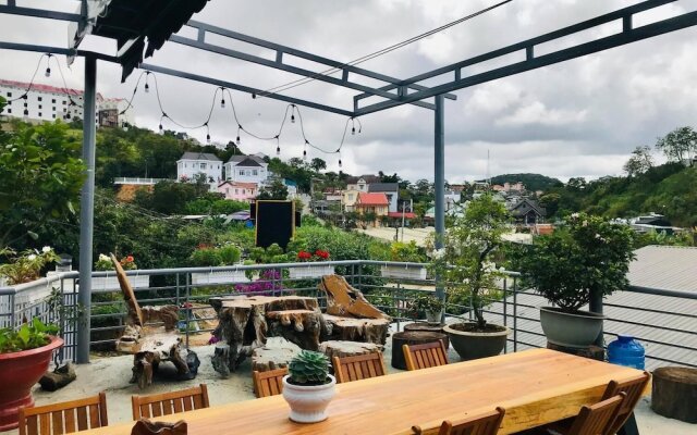 Tomorrow Homestay Da Lat