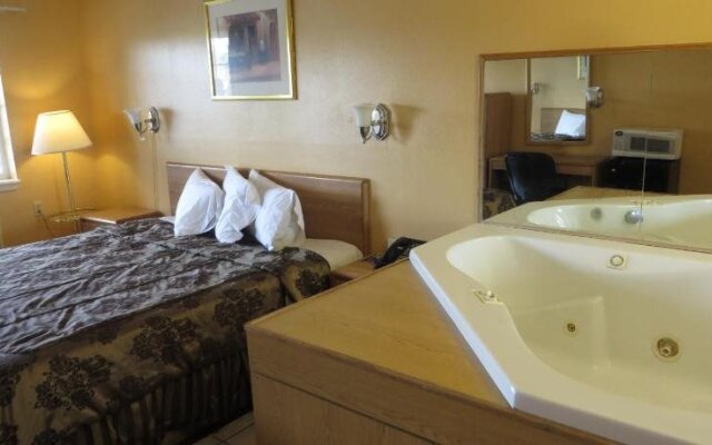 Economy Inn & Suites