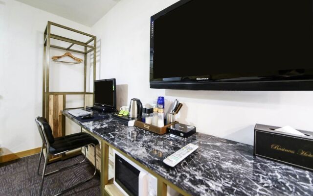 Business Hotel