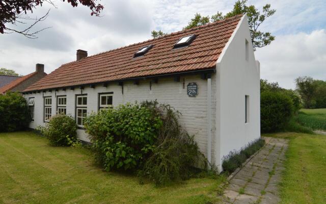 Spacious Apartment in Nieuwvliet near Sea