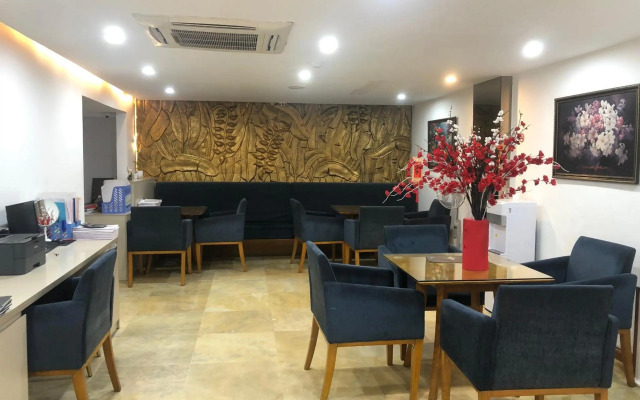A25 Hotel - 12 Ngo Sy Lien