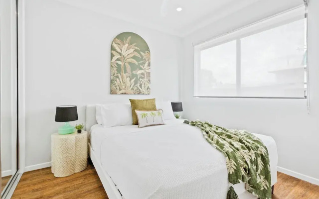 Comfortable 3-Bedroom Home Near City
