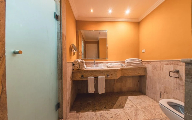 Amazing Waterfront 2BR Condo at Fishing Lodge B6