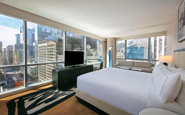 theWit Chicago, a Hilton Hotel