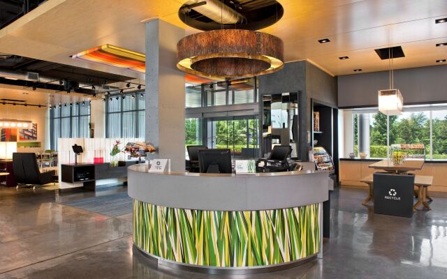 Aloft Charlotte Ballantyne