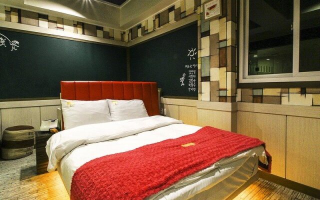 2X Hotel