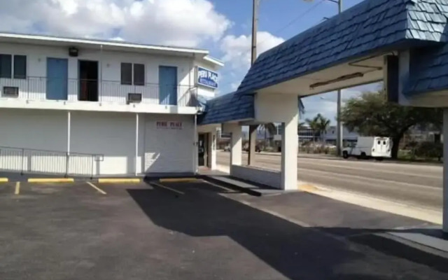 Miami Springs Inn