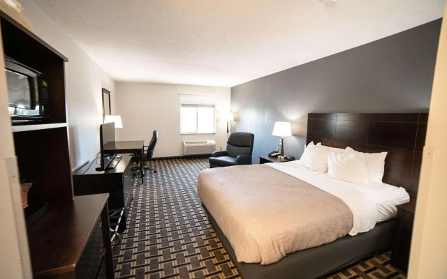 Quality Inn & Suites Watertown near Prairie Lakes Ice Arena