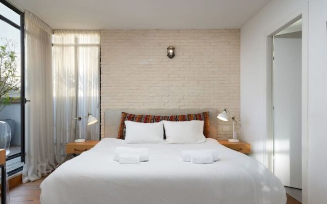Boutique Penthouse 2BR Basel-HolyGuest