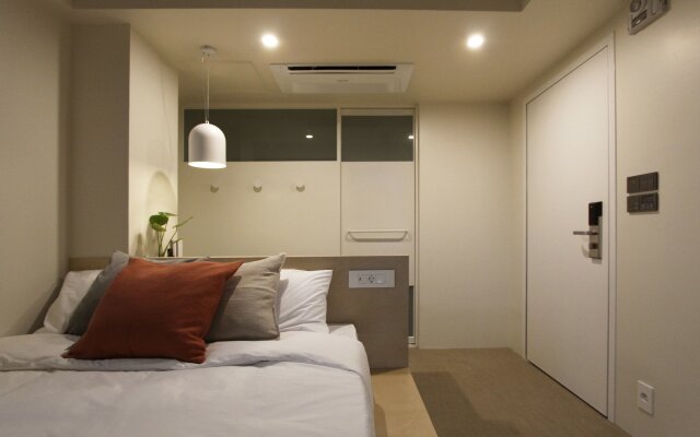 Tong Tong Petit Hotel