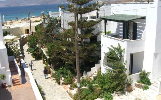 Pyrgos Beach Studios