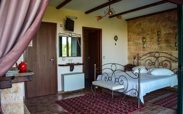 Vathyskia Guesthouse