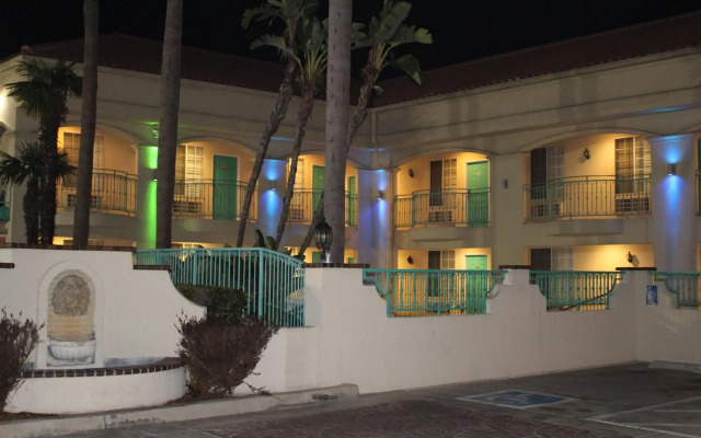 LYFE INN & SUITES by AGA - LAX Airport
