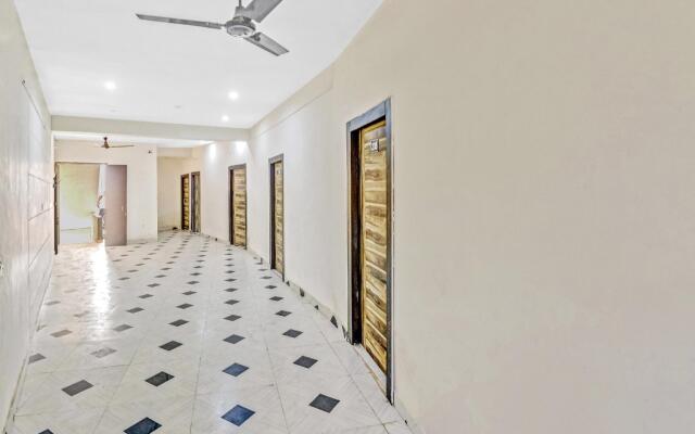 Collection 82643 The Crown