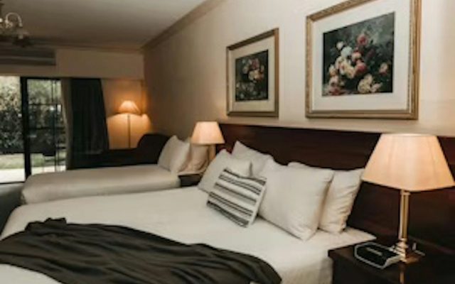 The Lawson Riverside Suites – Guest Rooms – Wagga Wagga