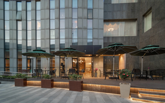 Holiday Inn Express Shanghai Jinqiao Central by IHG