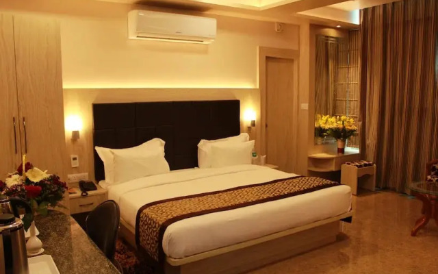 Pal Paradise Hotel & Banquet