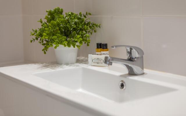 B48 - Olive Tree Street 2 Bed Apartement