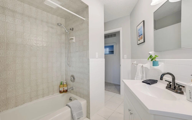 Close to 3 Ski Areas: Michigan Family Retreat!