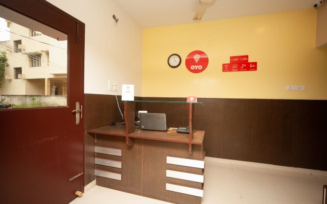 OYO 22669 Srushti Guest House