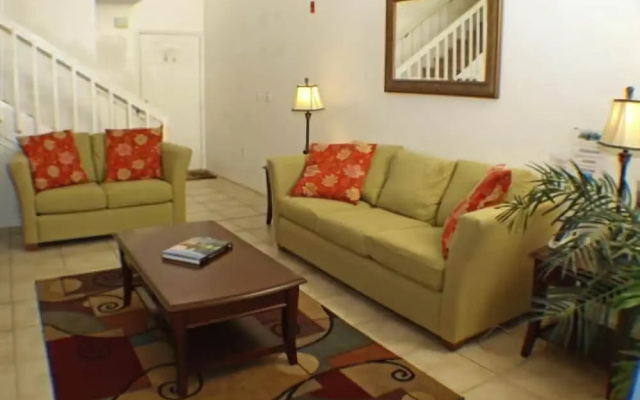 3163 Tamarind Circle,