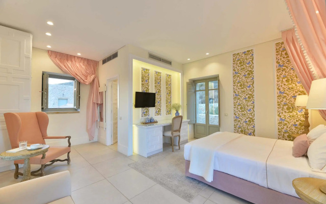Akrolithi Boutique Hotel