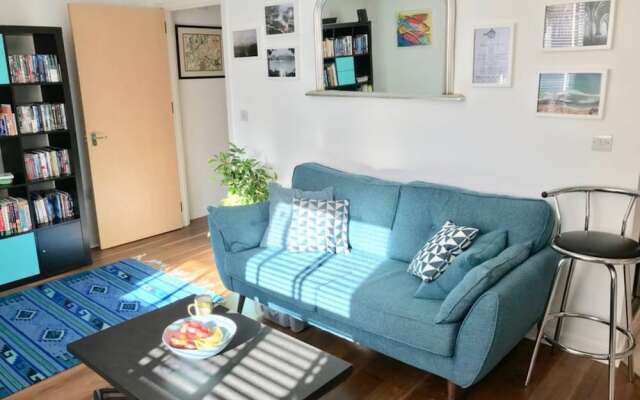 Modern 1 Bedroom Flat in Battersea