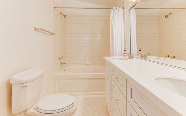 Mermaid Retreat by Vtrips