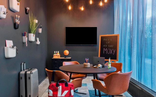 Moxy Copenhagen Sydhavnen
