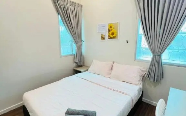 MyRoom@Georgetown, off Jalan Burma, near to Gurney