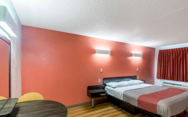 Econo Lodge