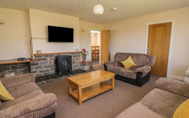 Glanyrafon Bungalow