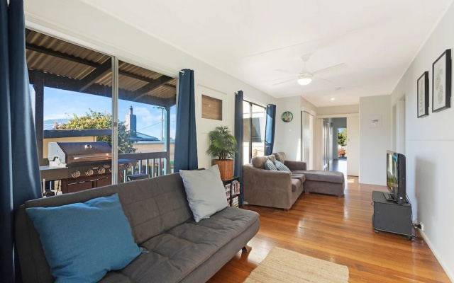 Bungo Beach House Pet Friendly House – Guest Rooms – Eden