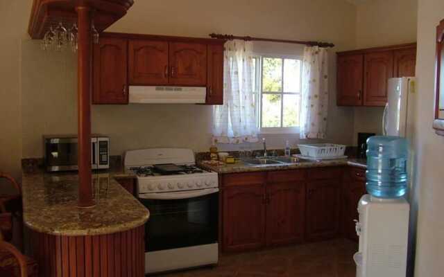Comfortable 4 Bedroom Villa Near Downtown Sosua