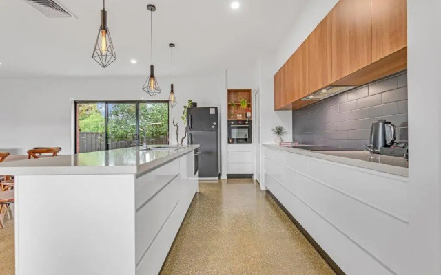 Villa Simone - Tranquil Hideaway in the Heart of Echuca