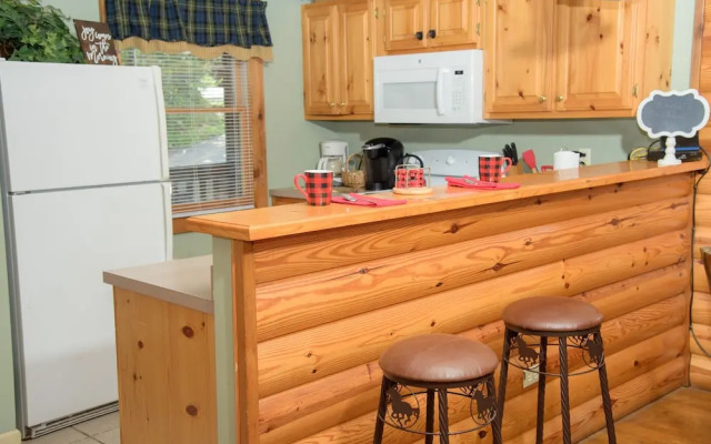 Bear Dance 1 Bedroom Cabin