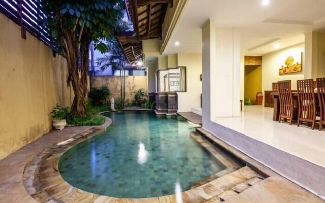 PB - 10BR · 10-BR Private Pool Villa Walk to Seminyak Beach