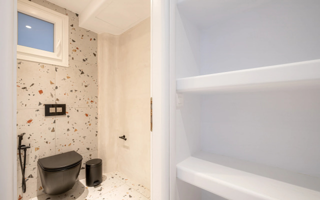 Liana Beach Hotel & Spa