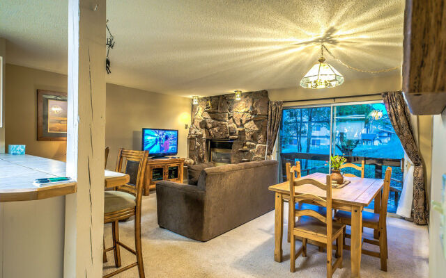 Storm Meadows East Slopeside - SE056