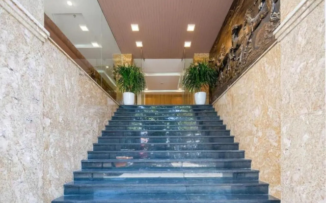 Lotus Rock Hotel DN by Bay Luxury