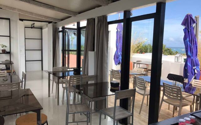 Luxx Boutique Boracay