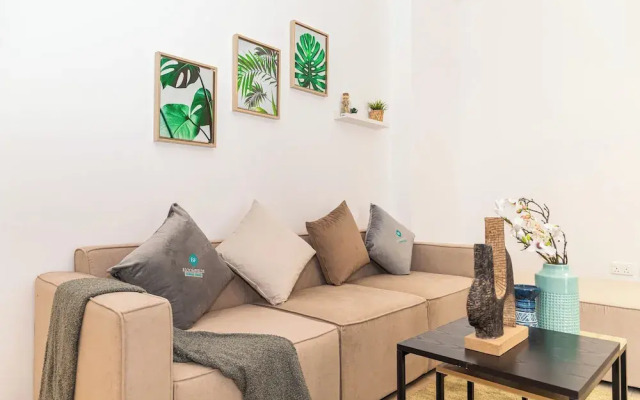Bloomfields Stylish 1BR in Waters Edge