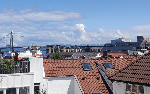 Cozee Central Apartments